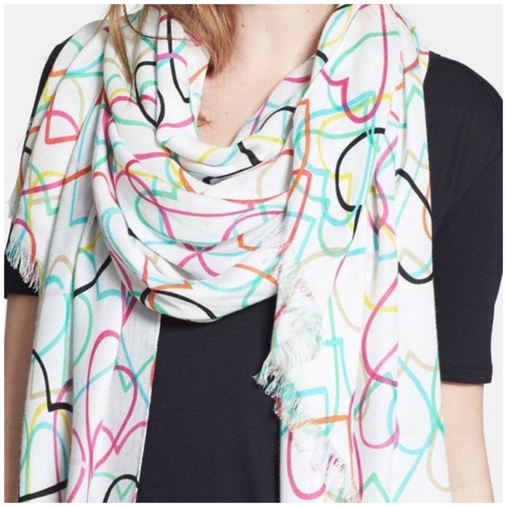 Pretty Heart Scarf